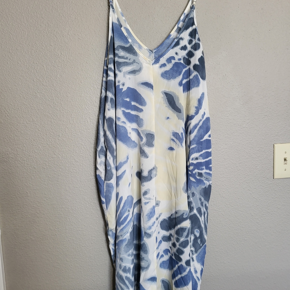 Style Rack Blue and White Tie-Dye V-Neck Coverup Beach Resort Spaghetti Strap - Picture 11 of 11